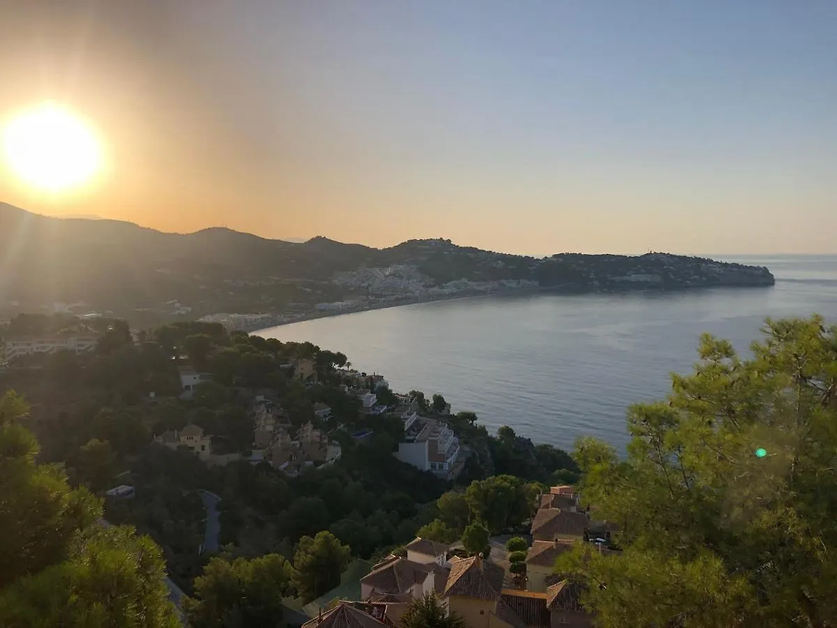 La Herradura Junto Al Mar La Herradura (Granada)